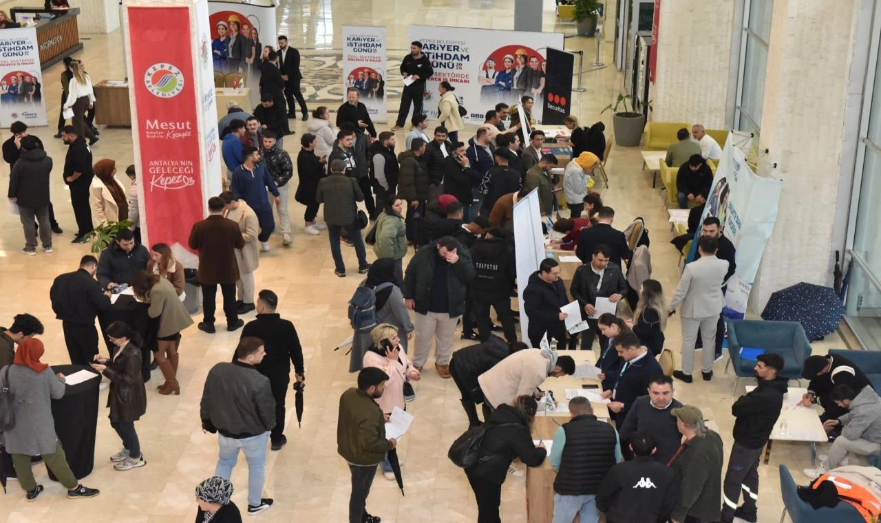 Kepez iş arayanları havacılık sektörüyle buluşturdu