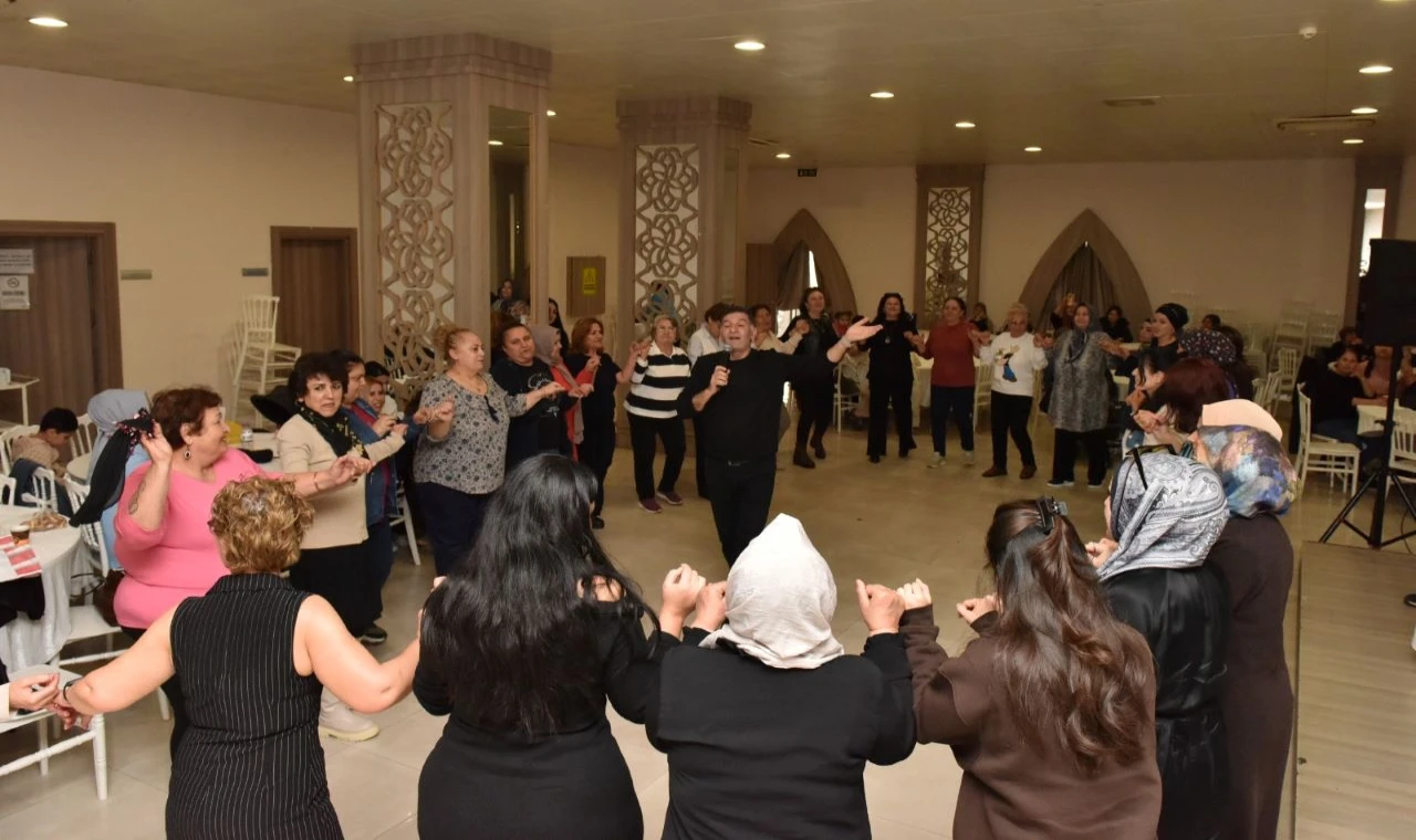 Kepezli hanımlar kadınlar matinesinde buluştu