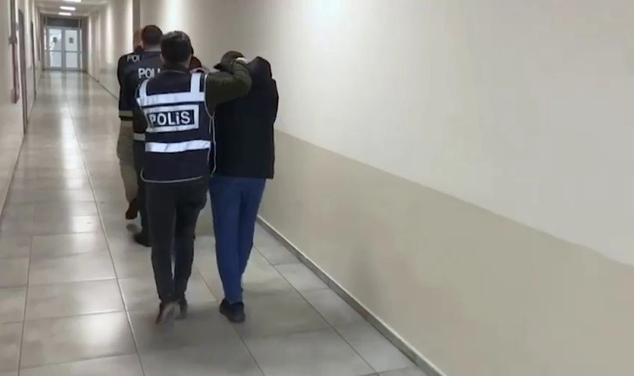 Sahte Başkomiser yakayı ele verdi