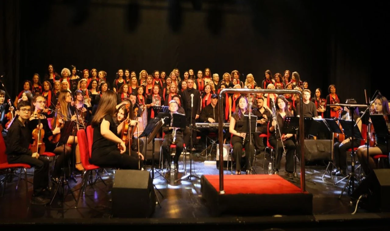 Anlamlı günde aynı sahnede buluştular