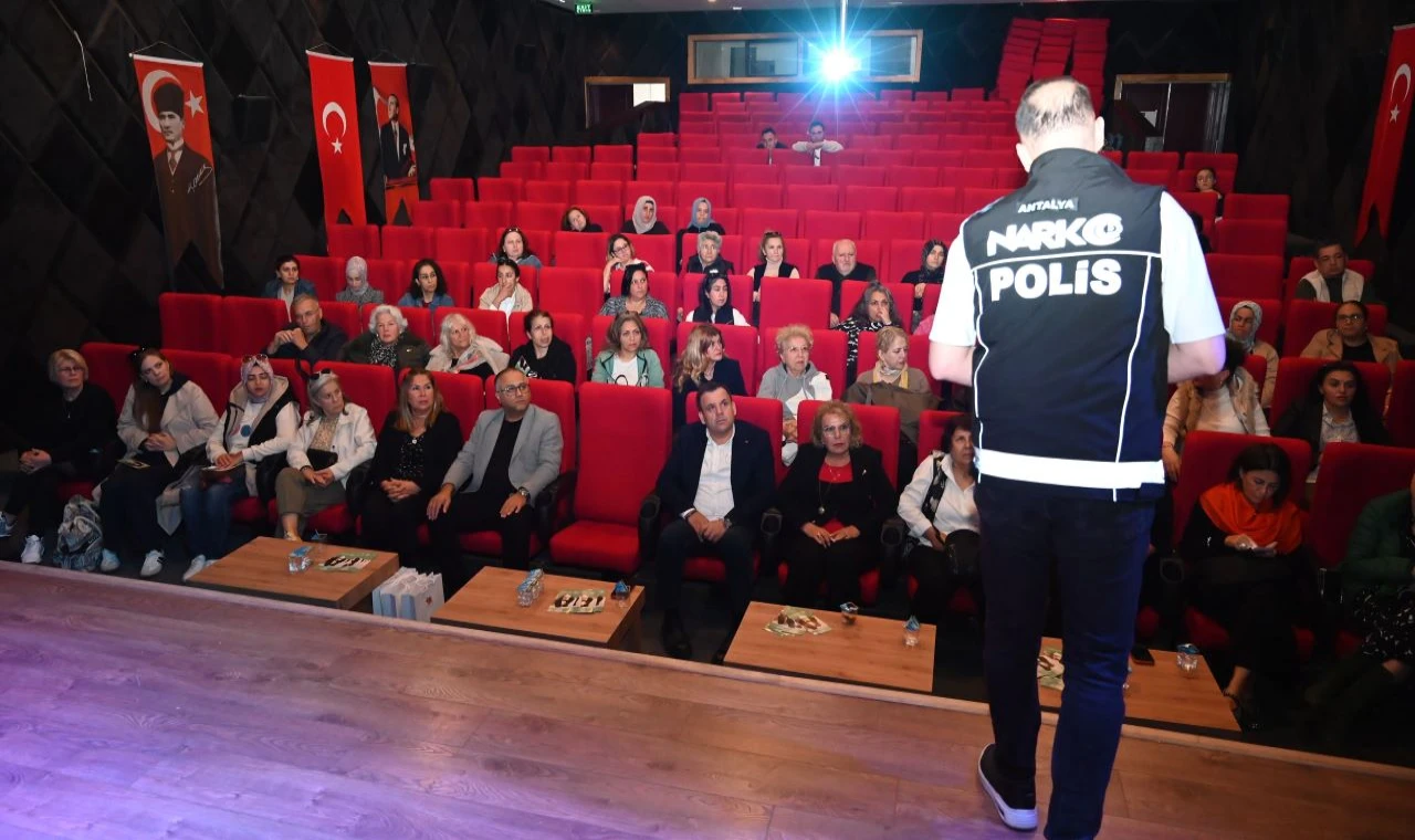 En iyi narkotik polisi anne