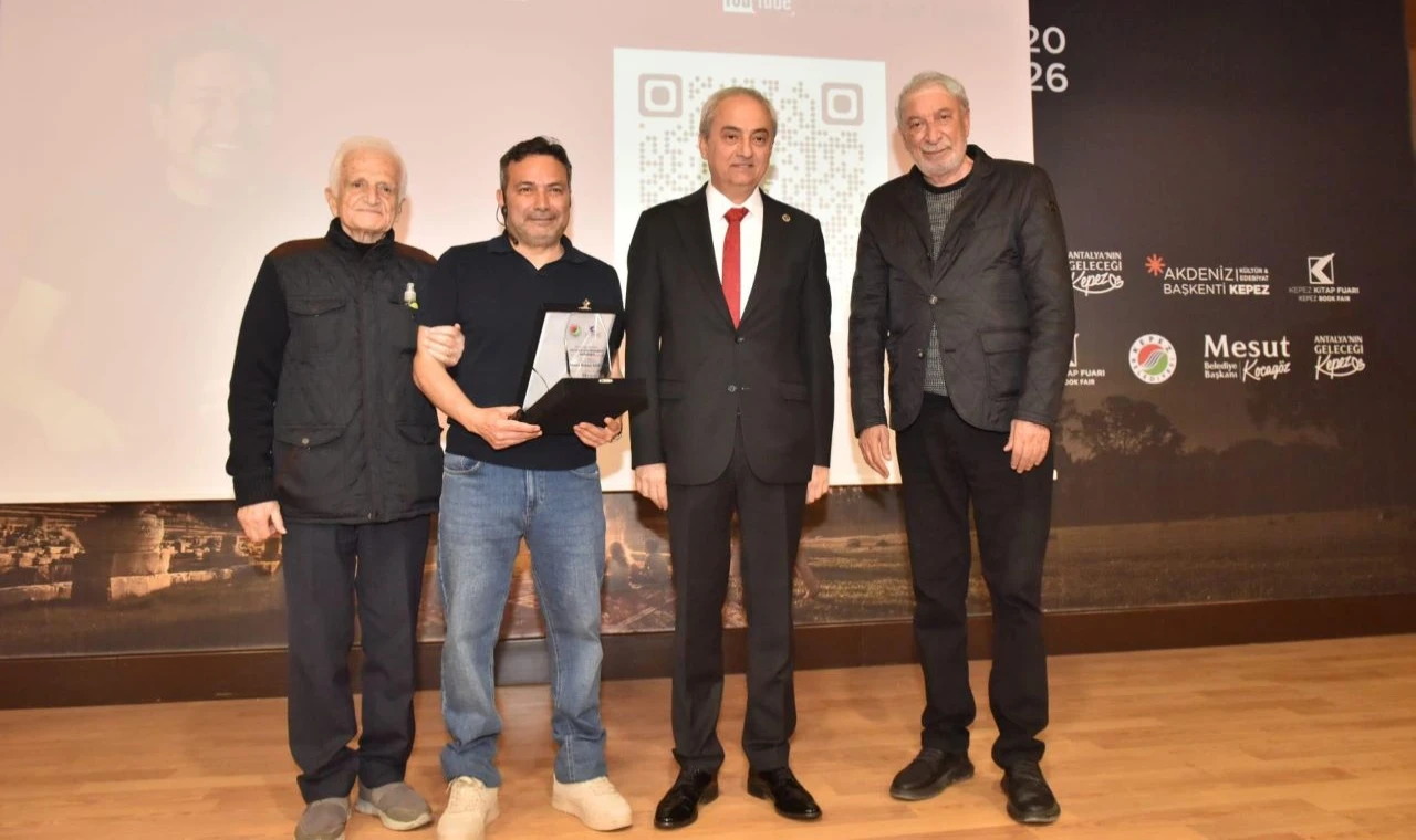 İzgören okurlarıyla buluştu