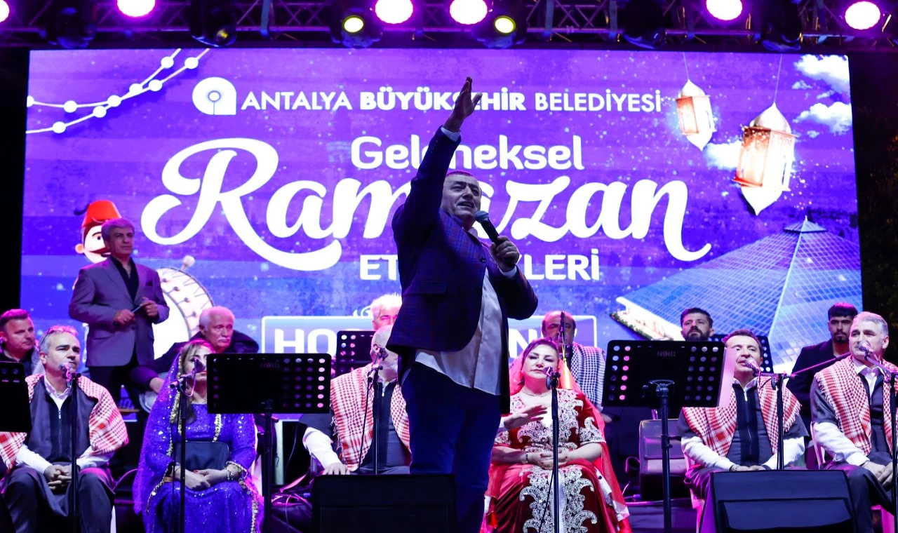 Mahmut Tuncer ve Güler Işık’tan türkü ziyafeti