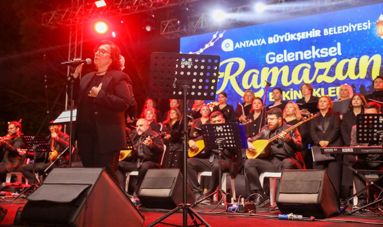 Türkülerle Kadın konseri beğeni topladı