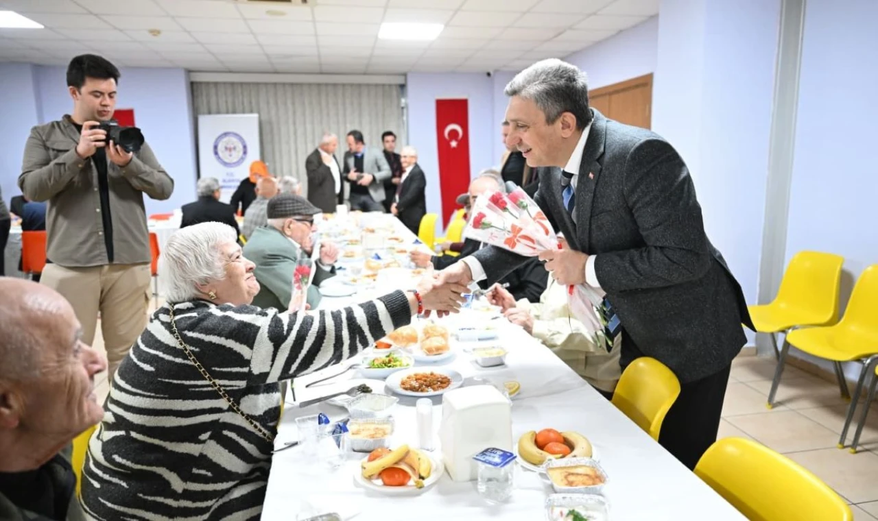 Vali Hulusi Şahin’den huzurevi ziyareti