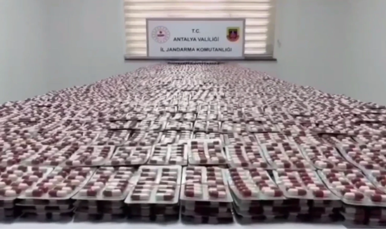 Antalya’da dev uyuşturucu operasyonu: 5 tutuklama