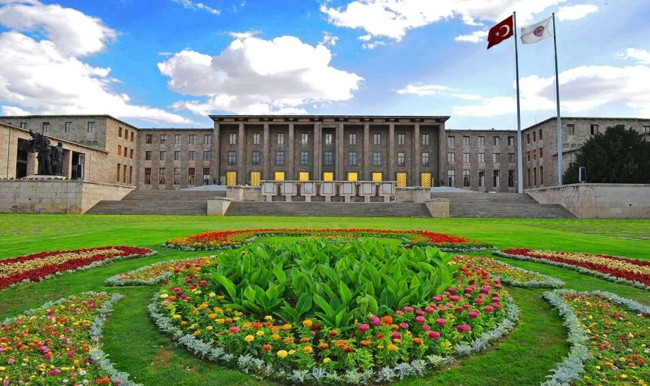 Fahiş aidat düzenlemesi TBMM gündeminde