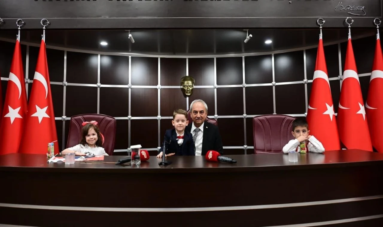Kepez’de 23 Nisan’da söz çocuk meclisinde