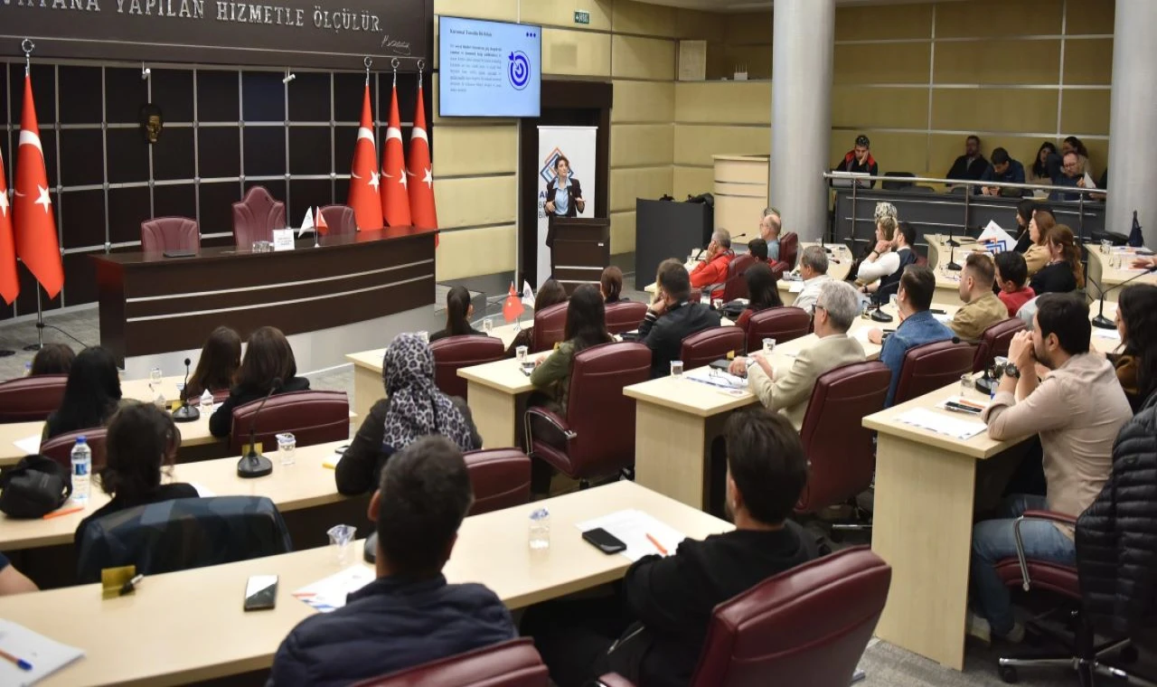 Kepez’de Diplomatik İletişim Eğitimi