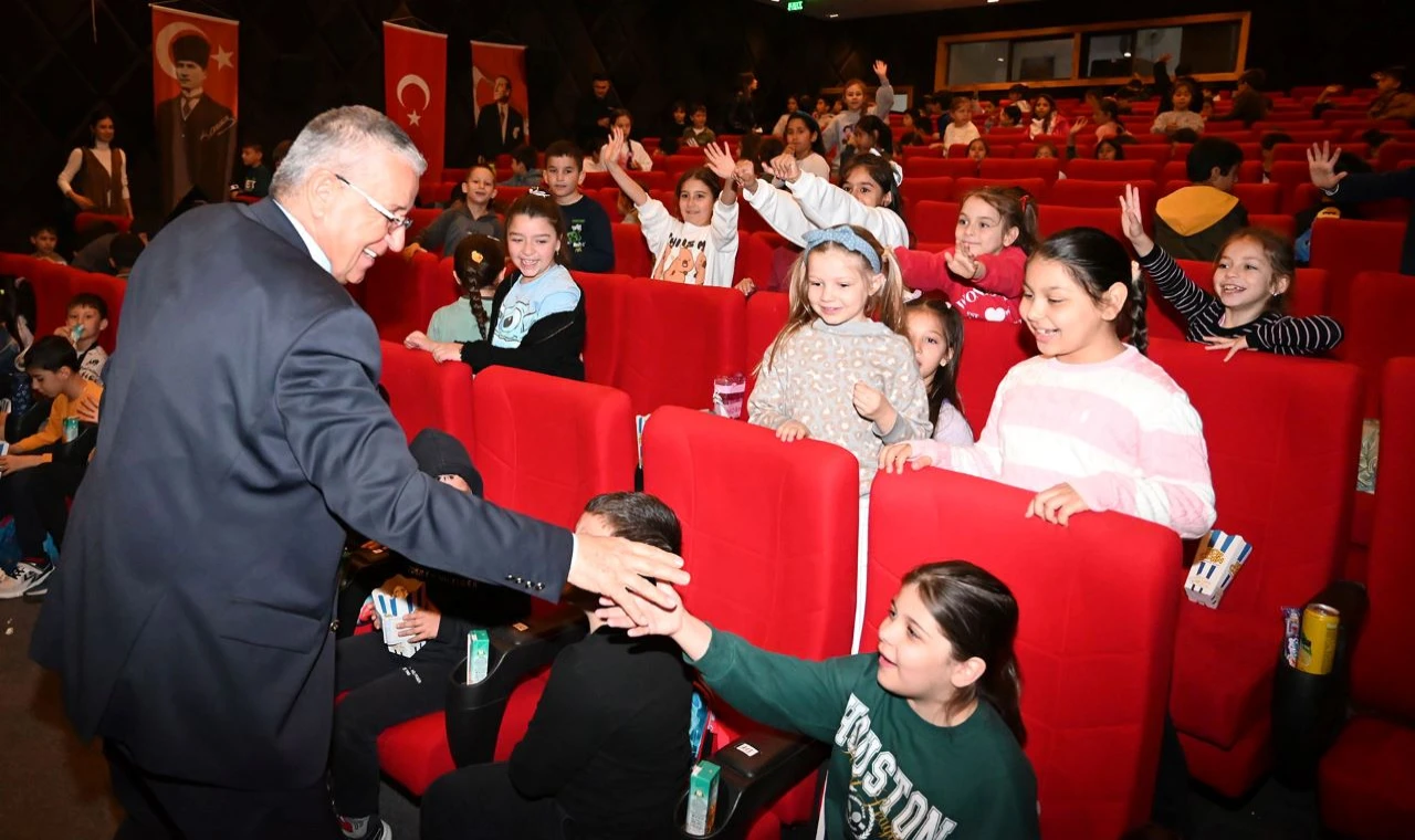 Öğrencilerden sinema keyfi