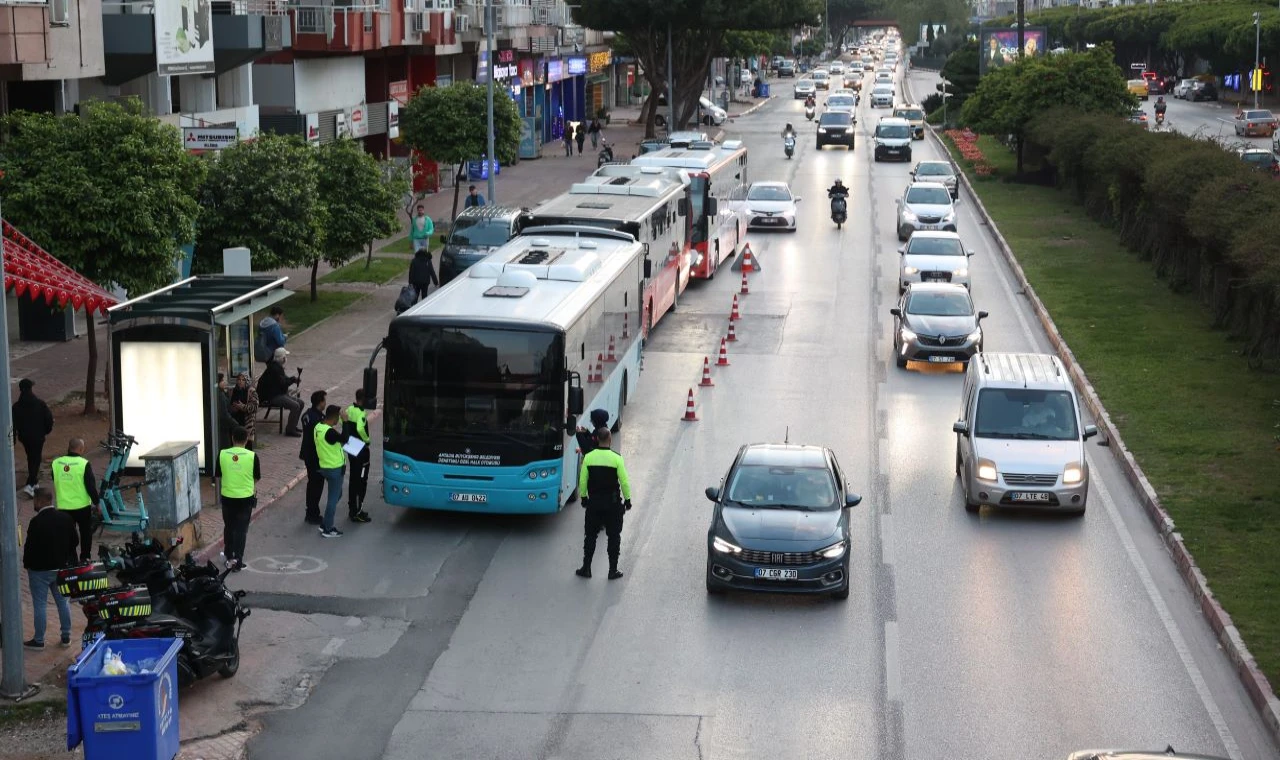 Toplu ulaşım araçları denetlendi