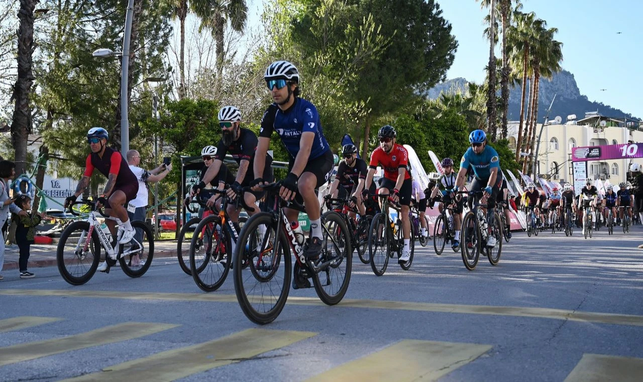 ‘Yeşil Gelecek’ için pedal çevirdiler