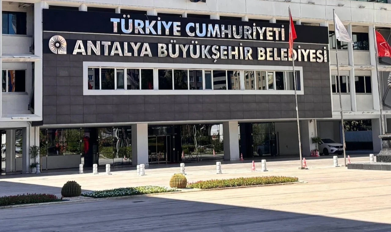 Antalya Büyükşehir Belediyesi'ne yeni operasyon