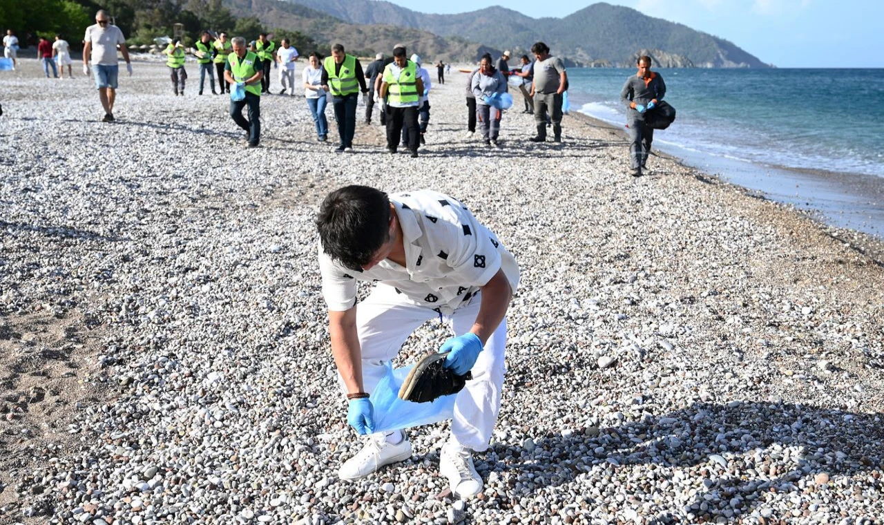Çıralı’da sahil temizliği
