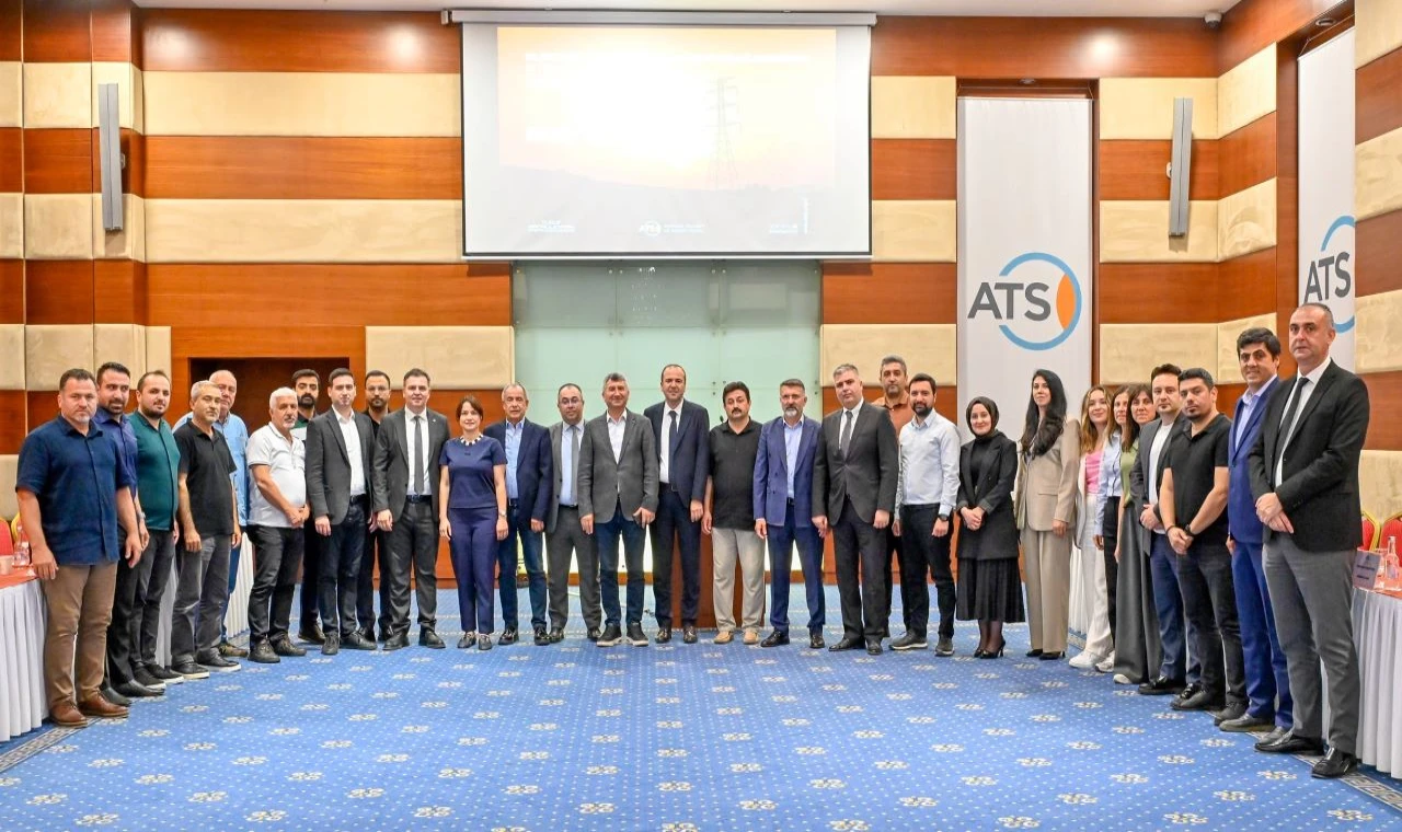EMO Antalya elektrik sektörü istişare toplantısında görüşlerini paylaştı