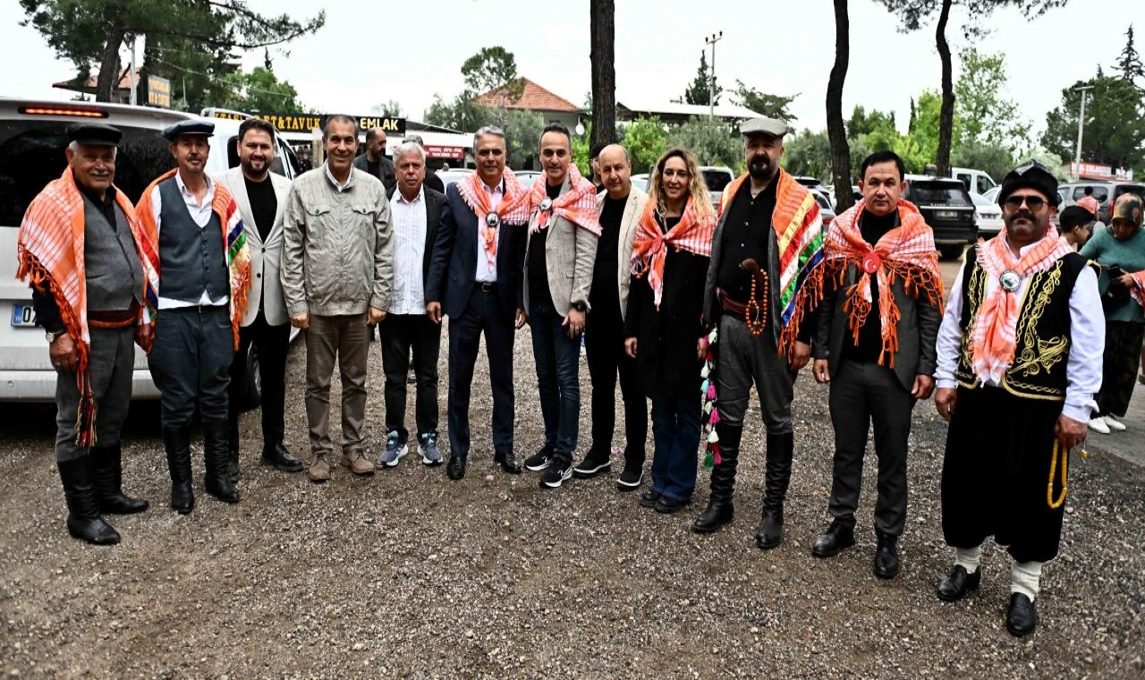 Uysal, Yörüklerle bir araya geldi
