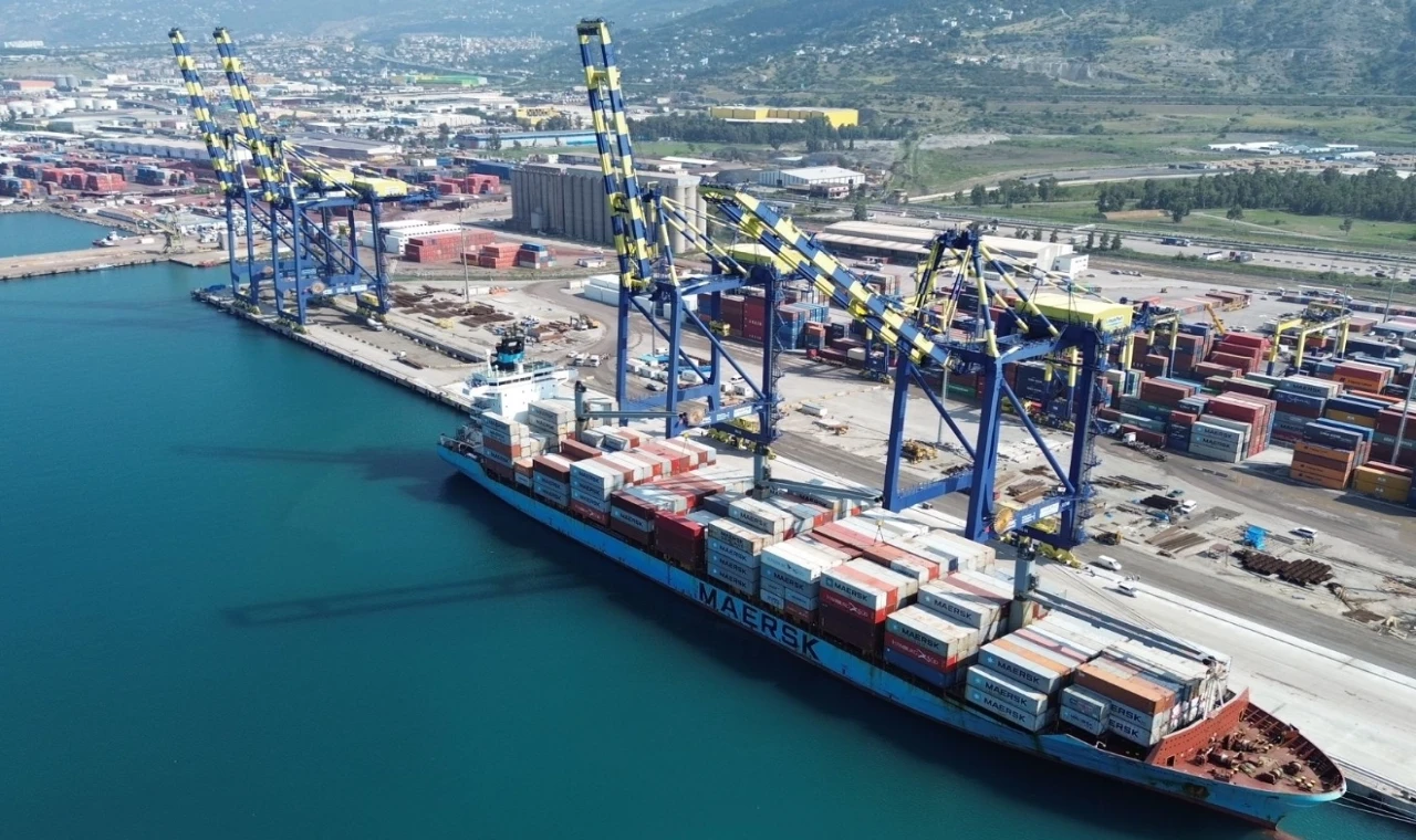 Açık 5,6 milyar dolara düştü