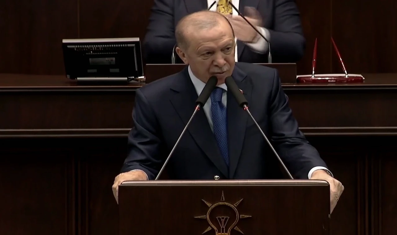Erdoğan: Mücadelemiz koltuk için değil, hizmet içindir