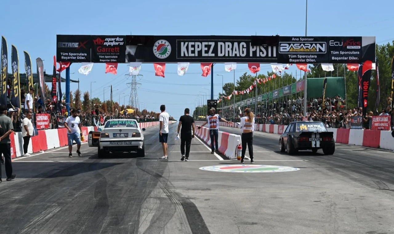 Kepez’de drag rüzgarı esti