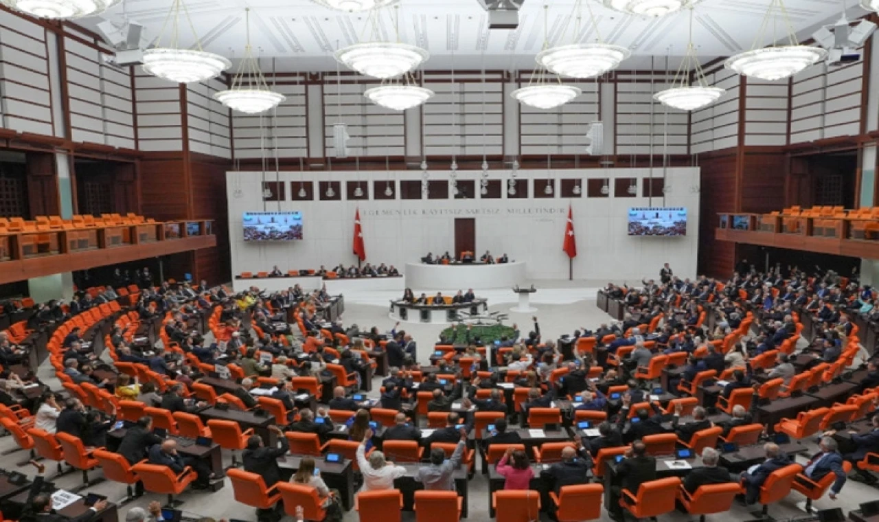 TBMM’de tartışmalı torba teklif mesaisi! Basın İlan Kurumu da var