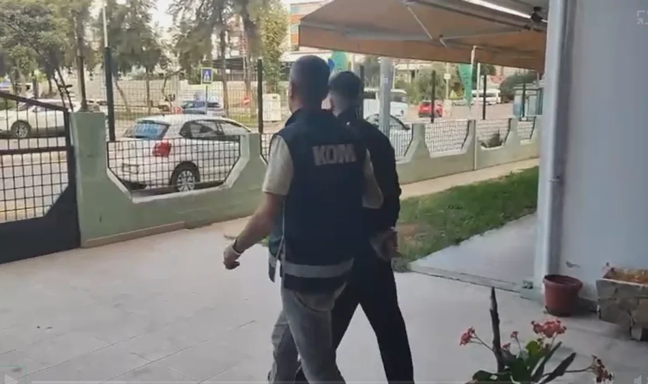 Antalya’da örgüt propagandasına geçit yok: 5 gözaltı
