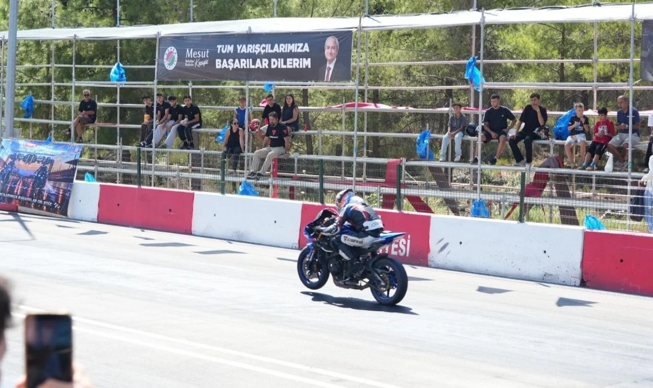 Motor sporu tutkunları Kepez'de buluştu
