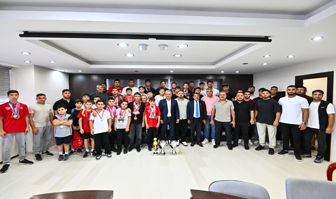 Muratpaşa Belediyespor’un güreşlerde hedefi büyük