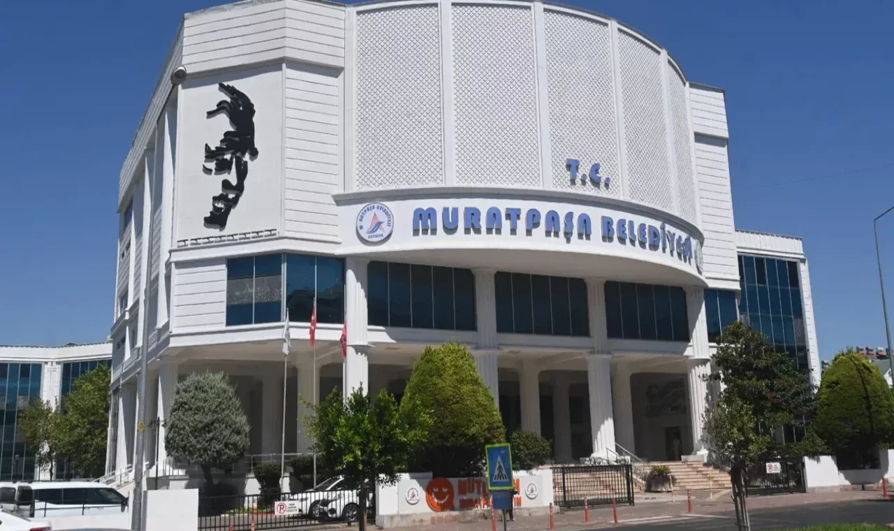 Yeni Parti’den Muratpaşa Belediyesi’ne ‘hukuk’ çağrısı