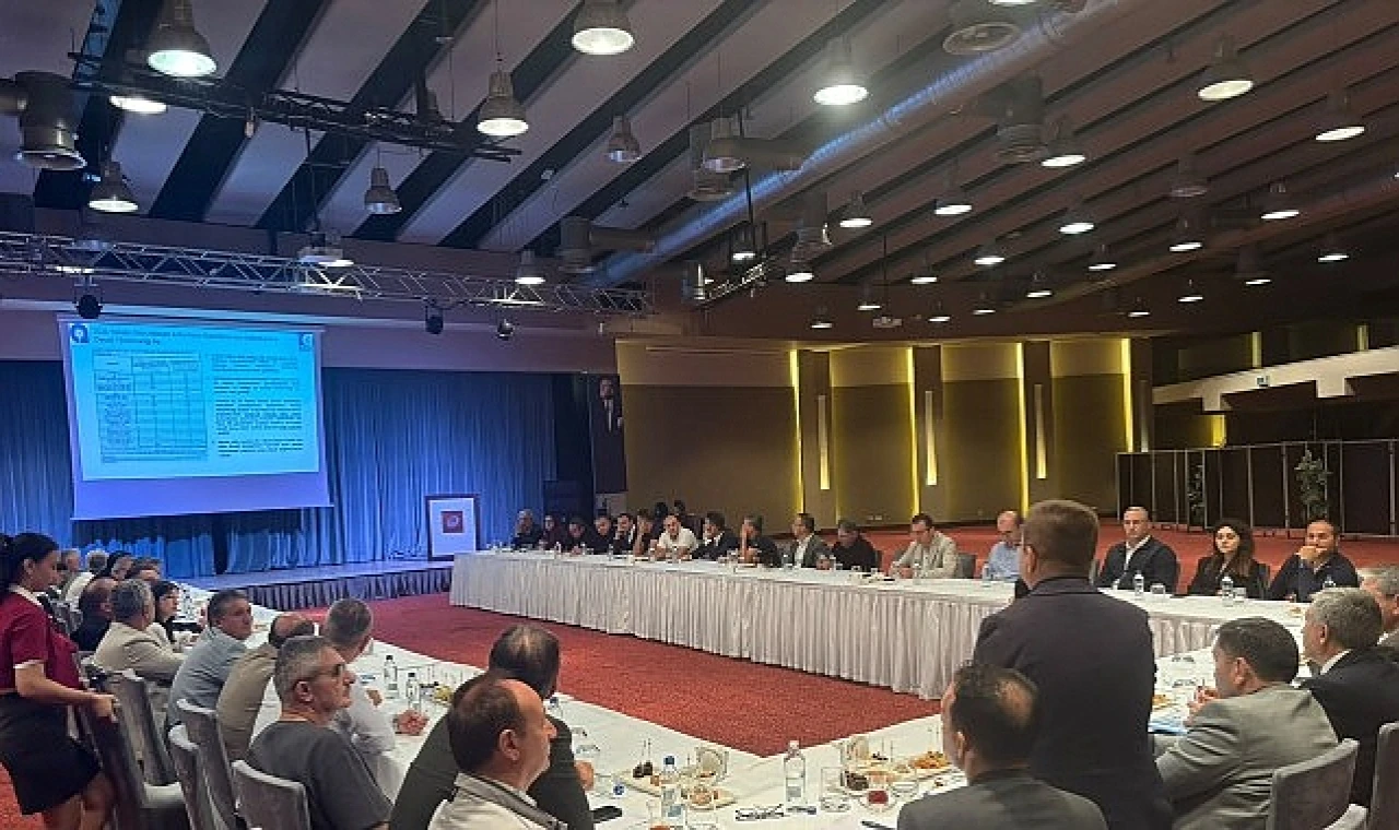 Gülebay Lara turizm yatırımcılarıyla bir araya geldi