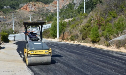 Bozulan yollar onarılıyor