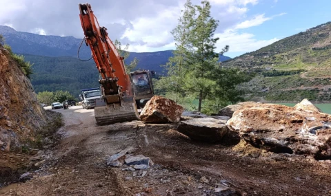 Büyükşehir’in yol mesaisi sürüyor
