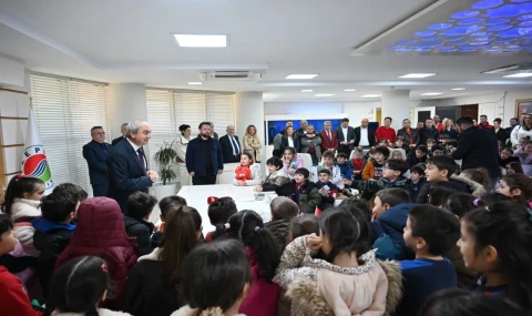 Kocagöz öğrencilere yerel yönetimi anlattı