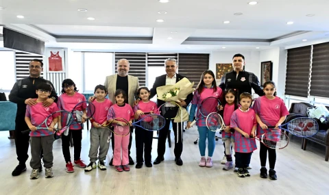 Minik raketler turnuva yolunda