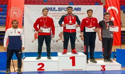 Madalyaları topladılar