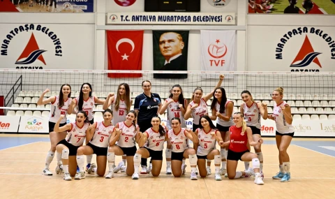 Muratpaşa Belediyespor çıkışını sürdürüyor