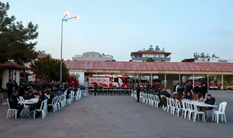 Özdemir itfaiye personeliyle iftarda buluştu