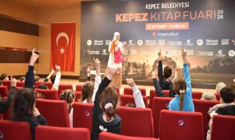 Aykız, Kepez Kitap Fuarı’nda