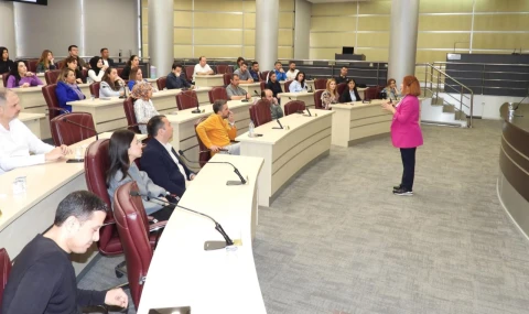 Kepez Belediyesi personeline ‘Etkili İletişim Becerileri Eğitimi’
