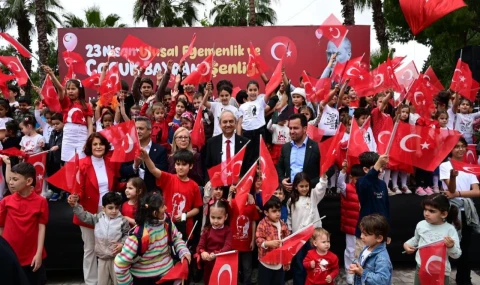 Kepez’de 23 Nisan coşkusu bayram kortejiyle taçlandı