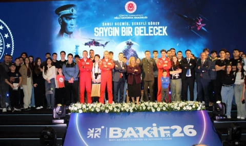 Türk Yıldızları öğrencilerle buluştu