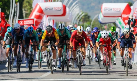 Antalya'da kazanan Astana Takımı