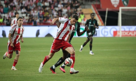 Antalyaspor galibiyetle Süper Lig’e veda etti