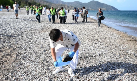 Çıralı’da sahil temizliği