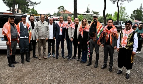Uysal, Yörüklerle bir araya geldi