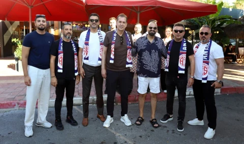 Her İlçede Antalya! Her Adımda Antalyaspor!