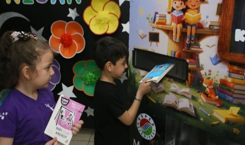 Kepez Belediyesi’nden okullara ‘Kitap Kumbarası’