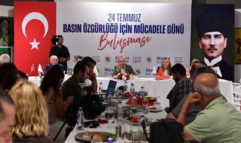 Kocagöz: Basın milletin ortak sesidir