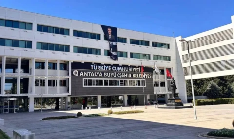 Antalya Büyükşehir’de ikramiye kesintisine sendika tepkisi