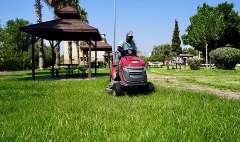 Kepez’in yeşil alanları titizlikle korunuyor