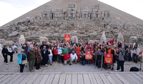 Nemrut’un zirvesinde tarihi mesaj: Çocuk felcine son!